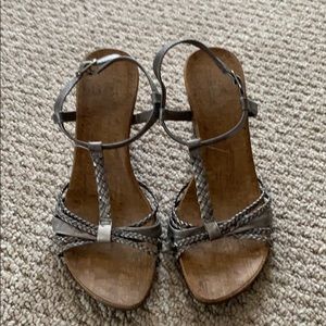 Kenneth Cole reaction sandals